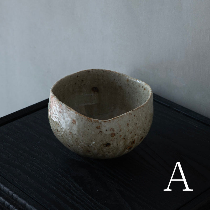●25-MM-30 茶盌  青磁