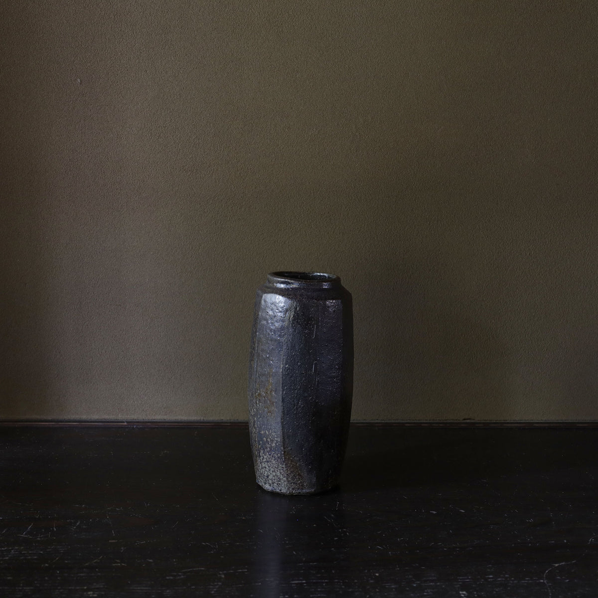 26-29 Shiro Shimizu, Yasaka-Shino Clay, Faceted Flower Vase