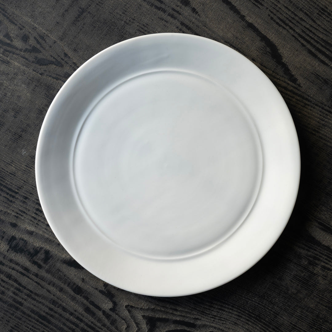 ●25-YM-26 White Porcelain Plate