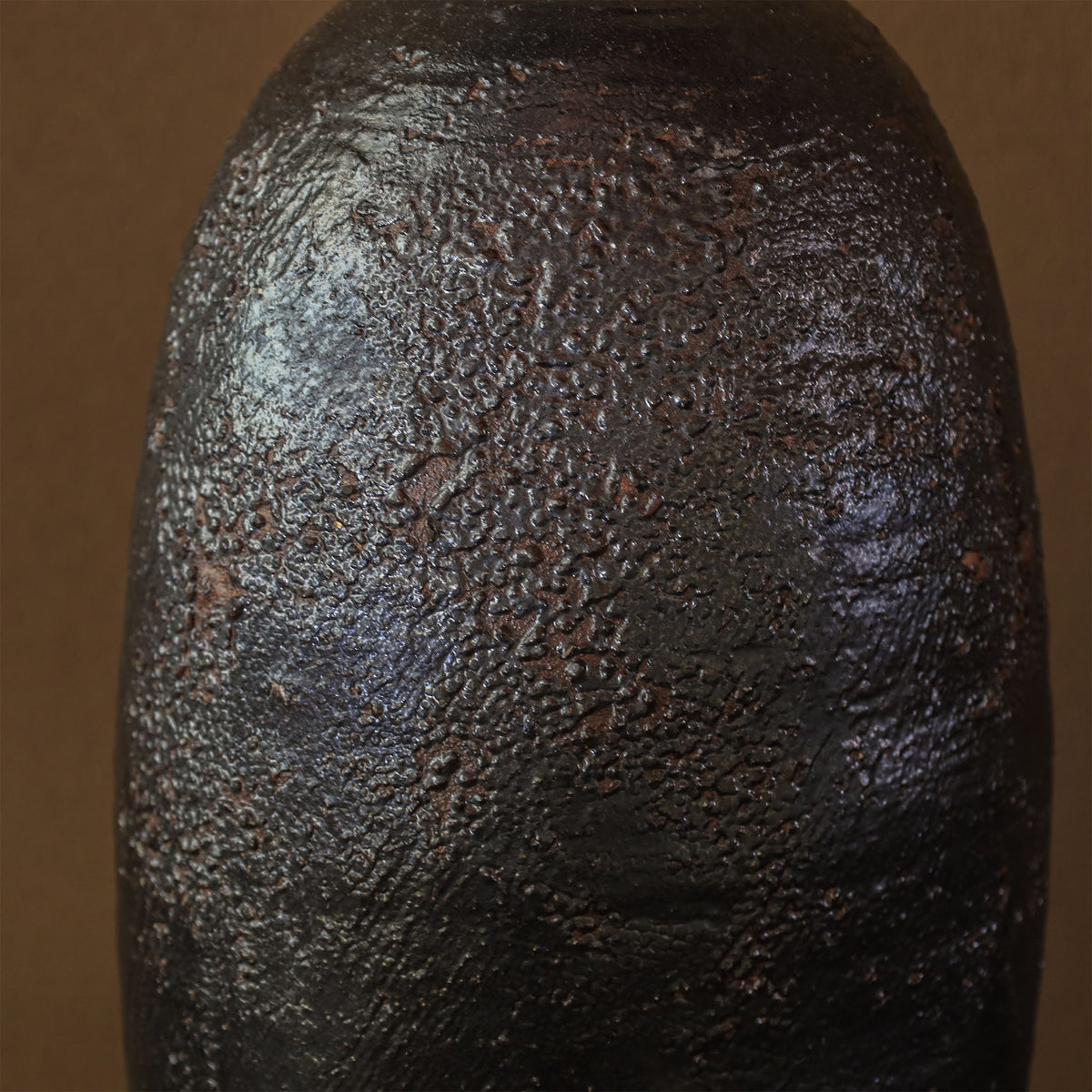 25-32 Shiro Shimizu, Red Clay Blend, Fukki Stone Vase