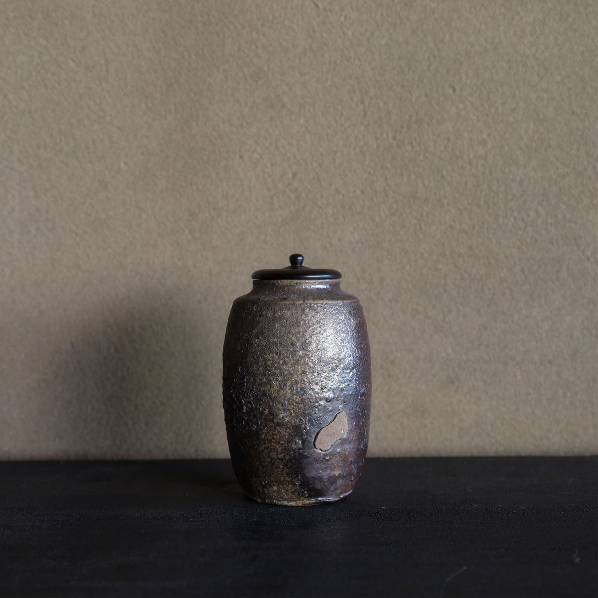 25-35 Shiro Shimizu, Umamachi Raw Clay, Yakishime Tea Container