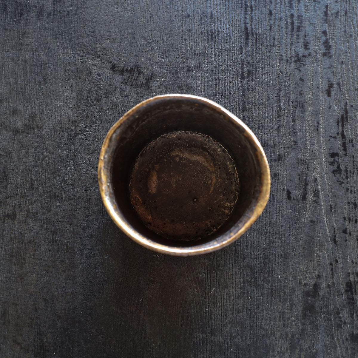 26-23 Shiro Shimizu, Iron Glaze, Silver Decoration, Stacked-Fired Chawan