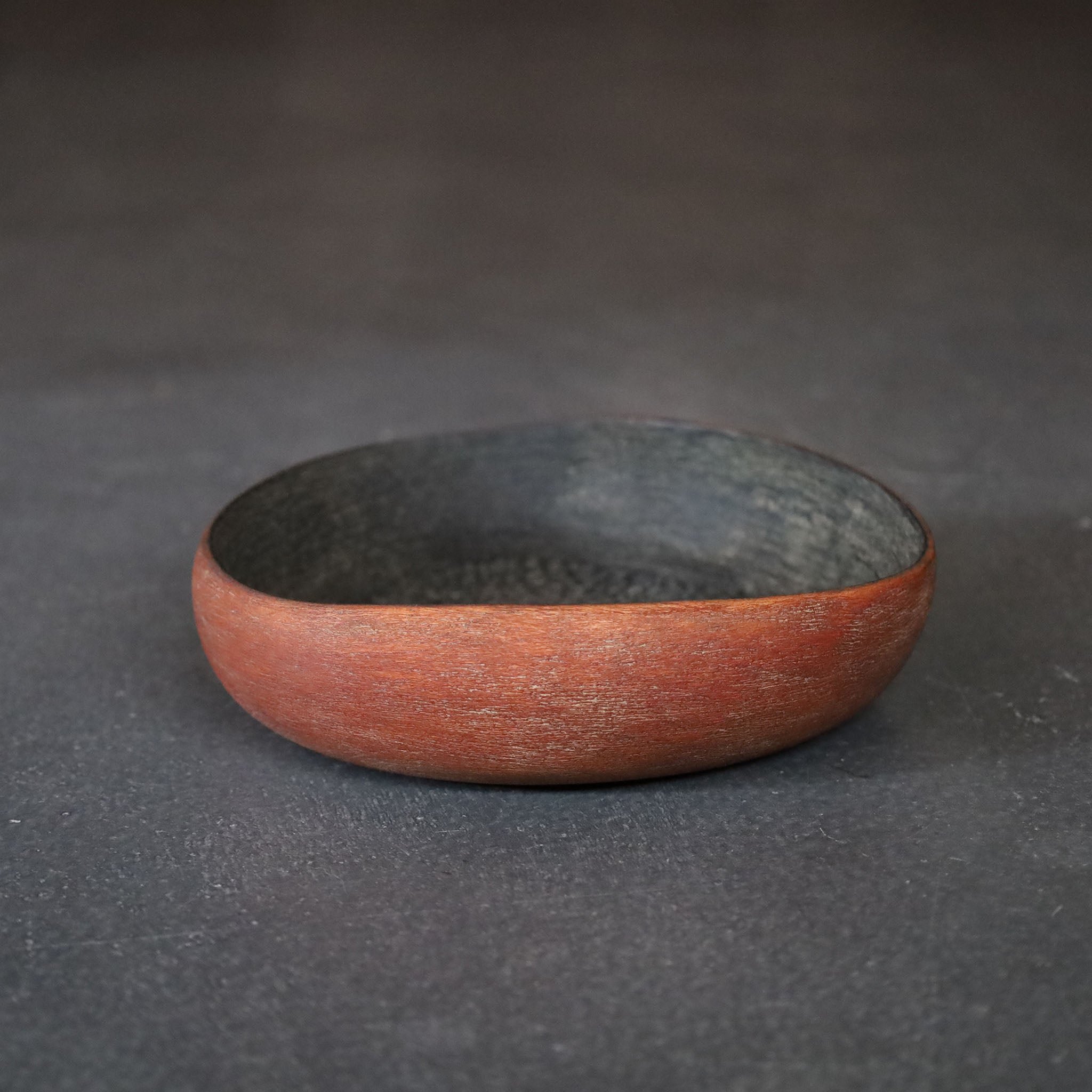 ●26-SD-10 IBITSU Shallow Bowl - Botanical Dye - C