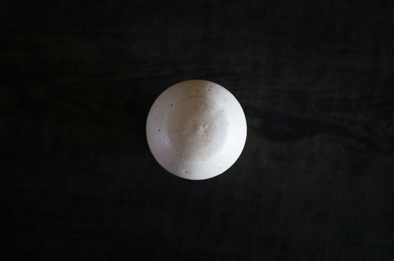 船串篤司 茶入れ 白