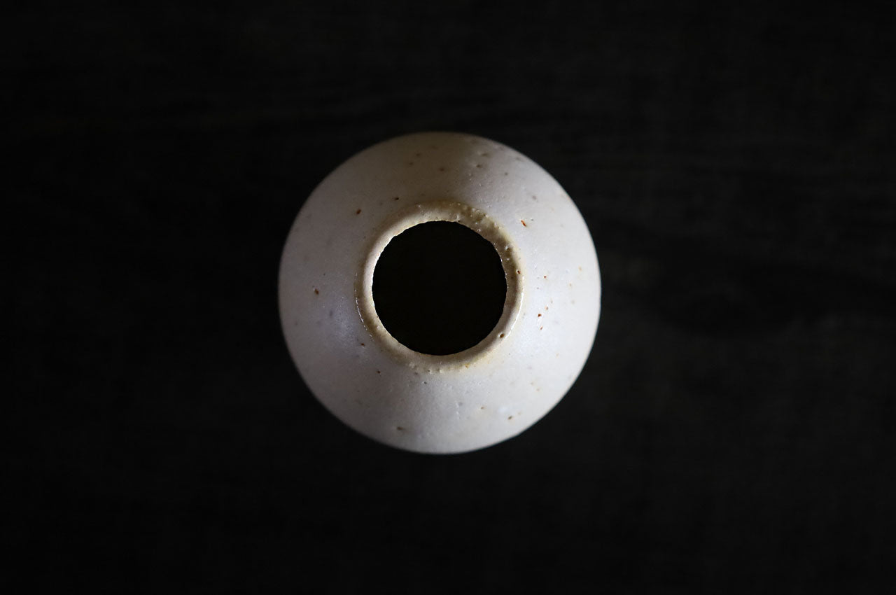 船串篤司 茶入れ 白