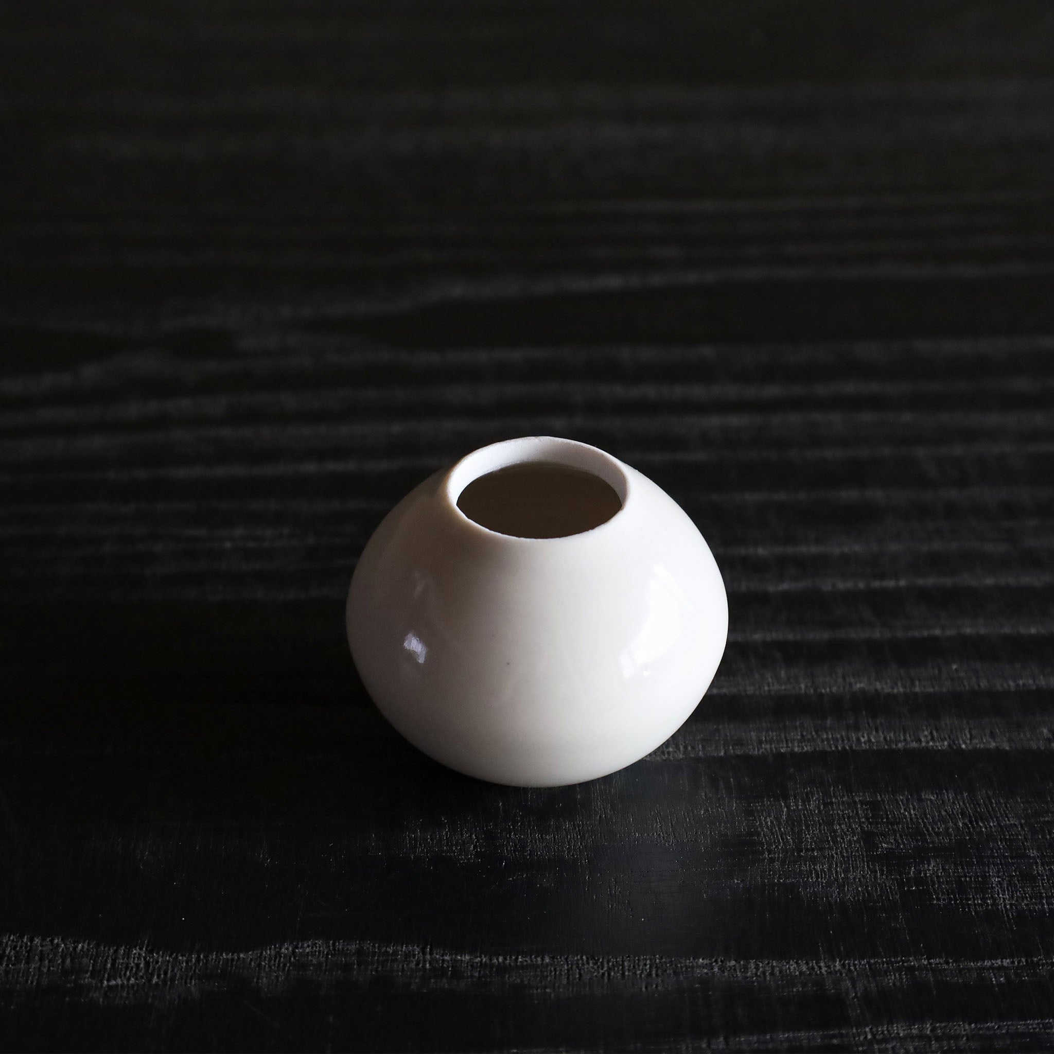 船串篤司 茶入れ(白)