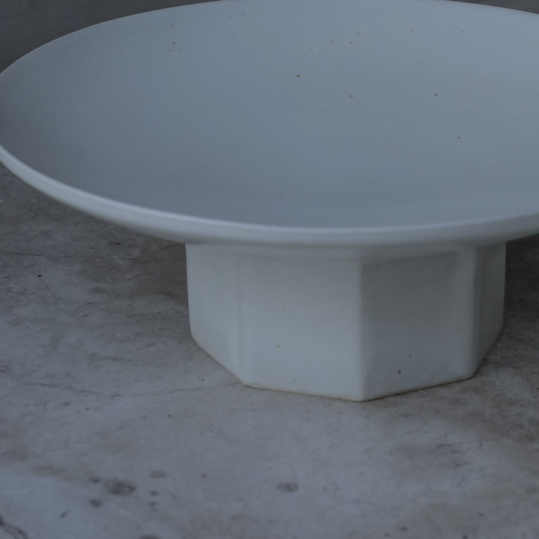 26-OM-52 Octagonal Pedestal Large Bowl