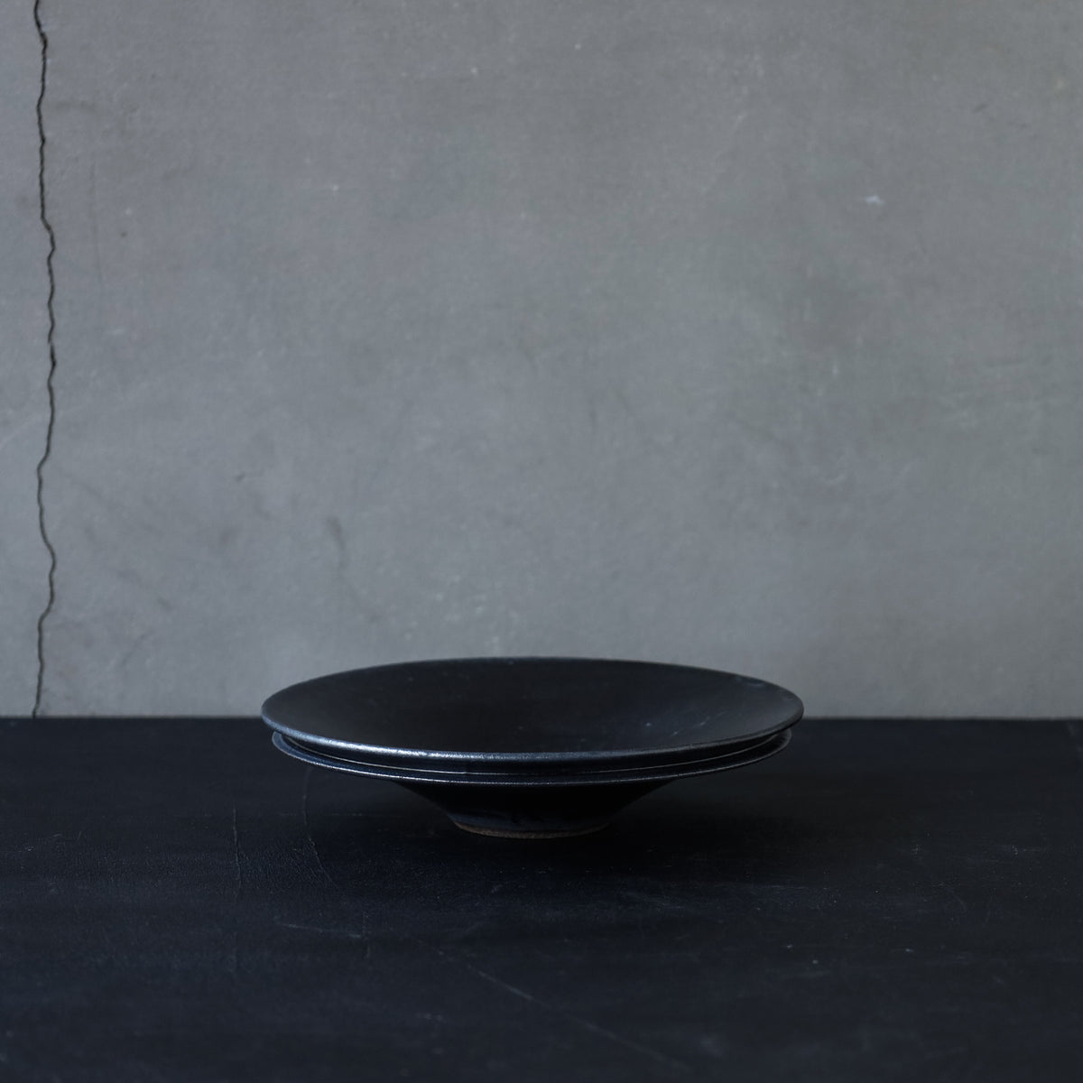 ●26-HN-29 Double Lip Plate S Black