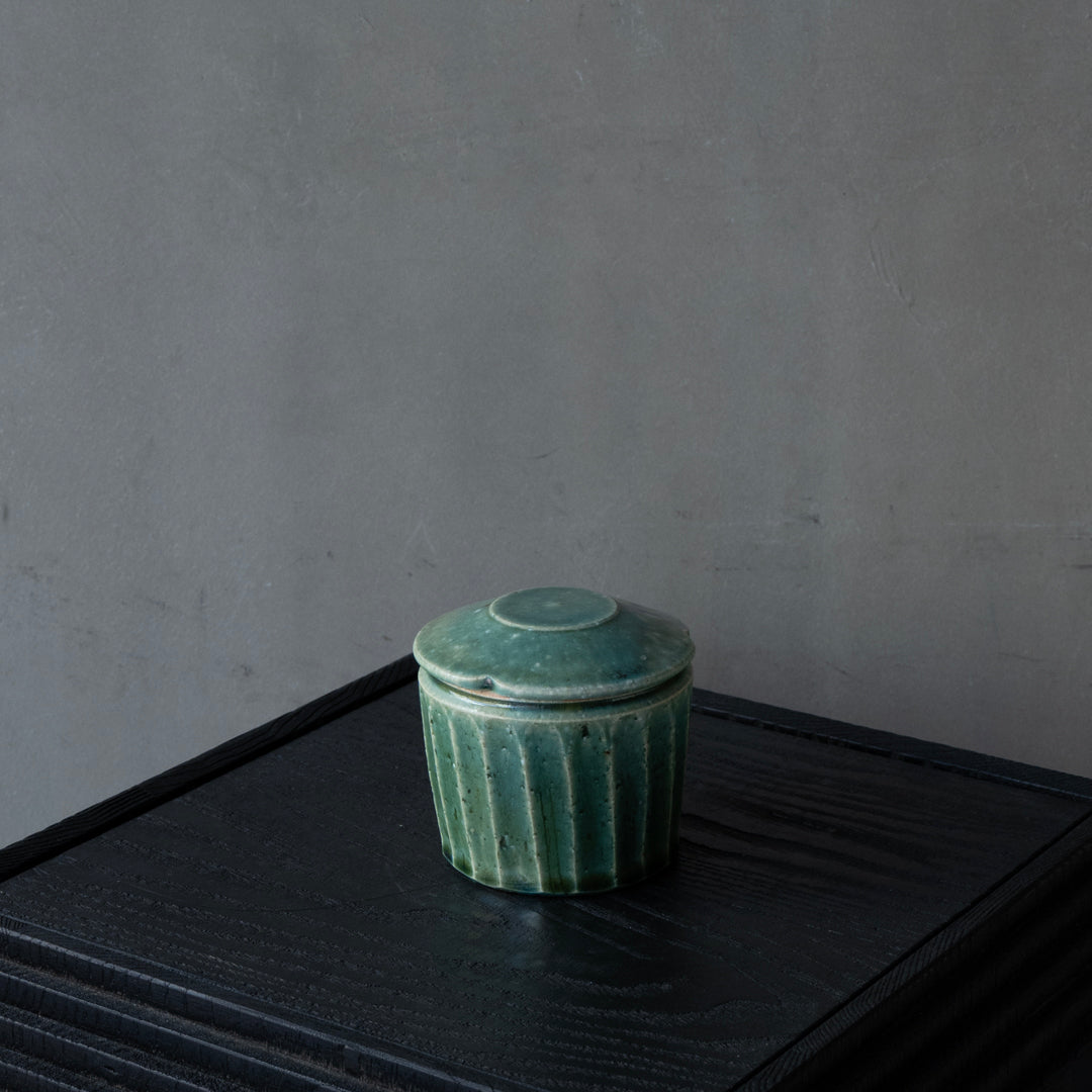 25-10S 境道一 織部釉 フタ物