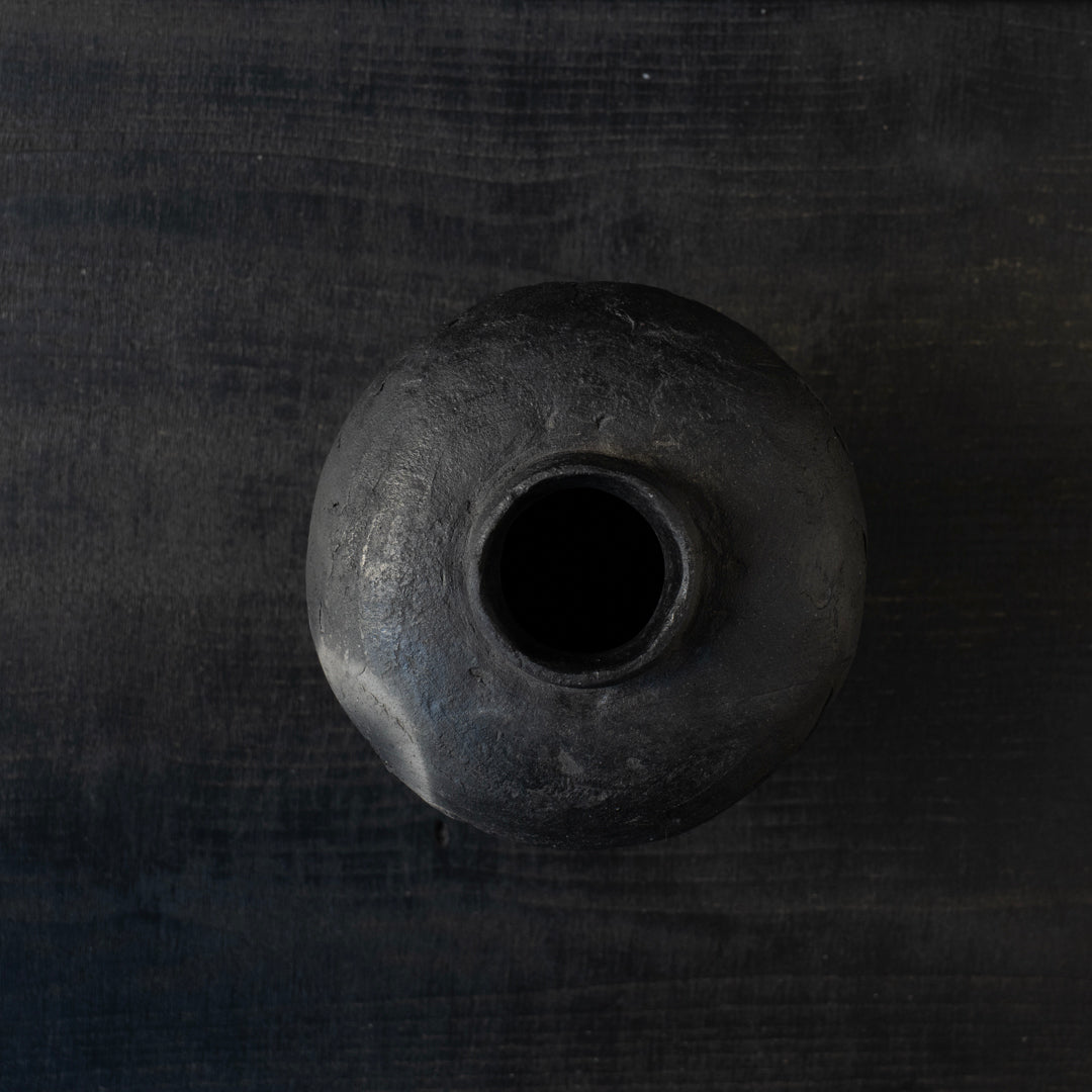 25-10S 寺田鉄平 炭化焼締 瓶子