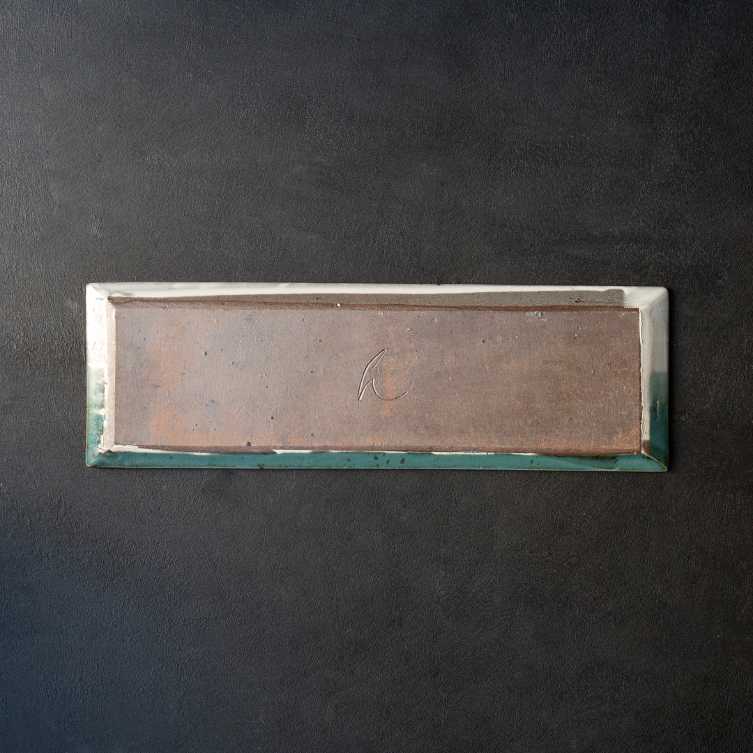 25-10S 中里花子 厚板長板皿 グリーン/WHT