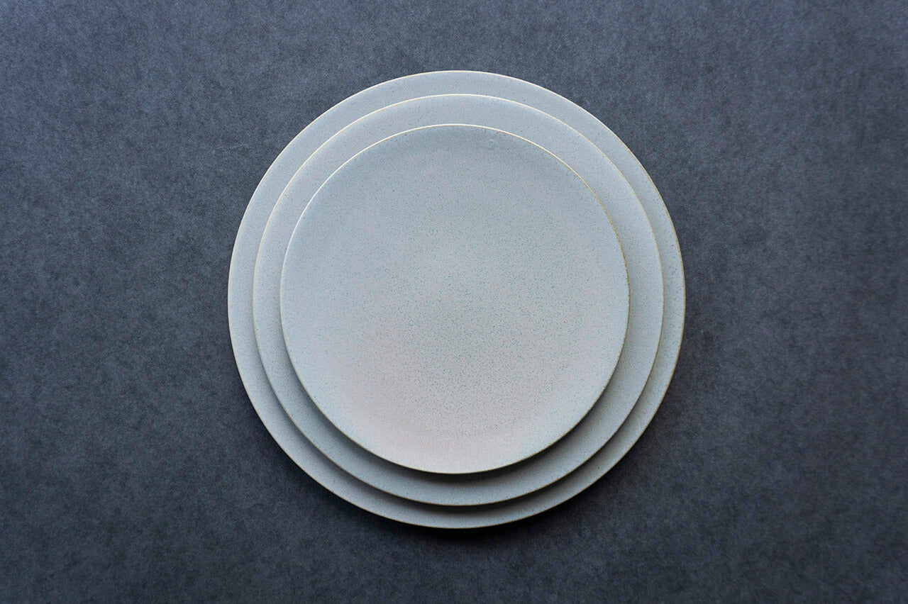 安藤由香 ７寸皿 フラットリム なし BG