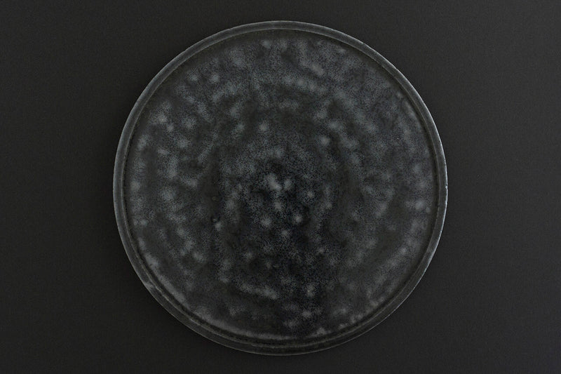 矢野直人 黒釉皿 26cm