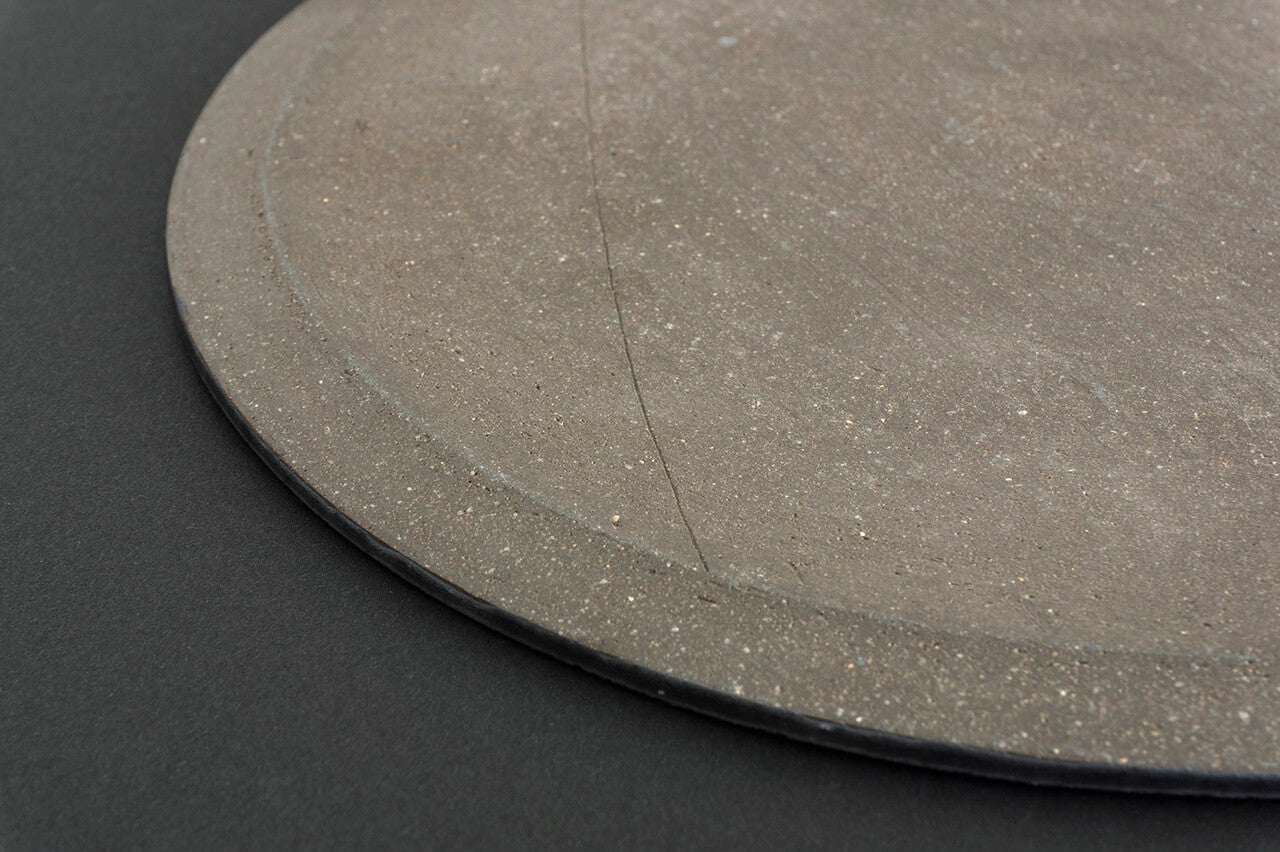 Naoto Yano / Black Glaze Plate 23cm