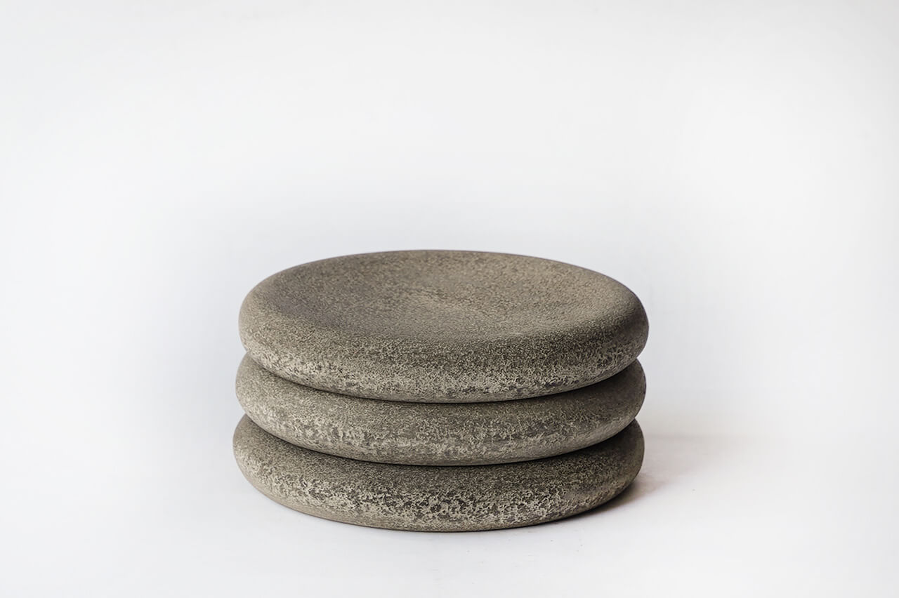 21-k27 Sabi-Urushi 24cm Plate A 