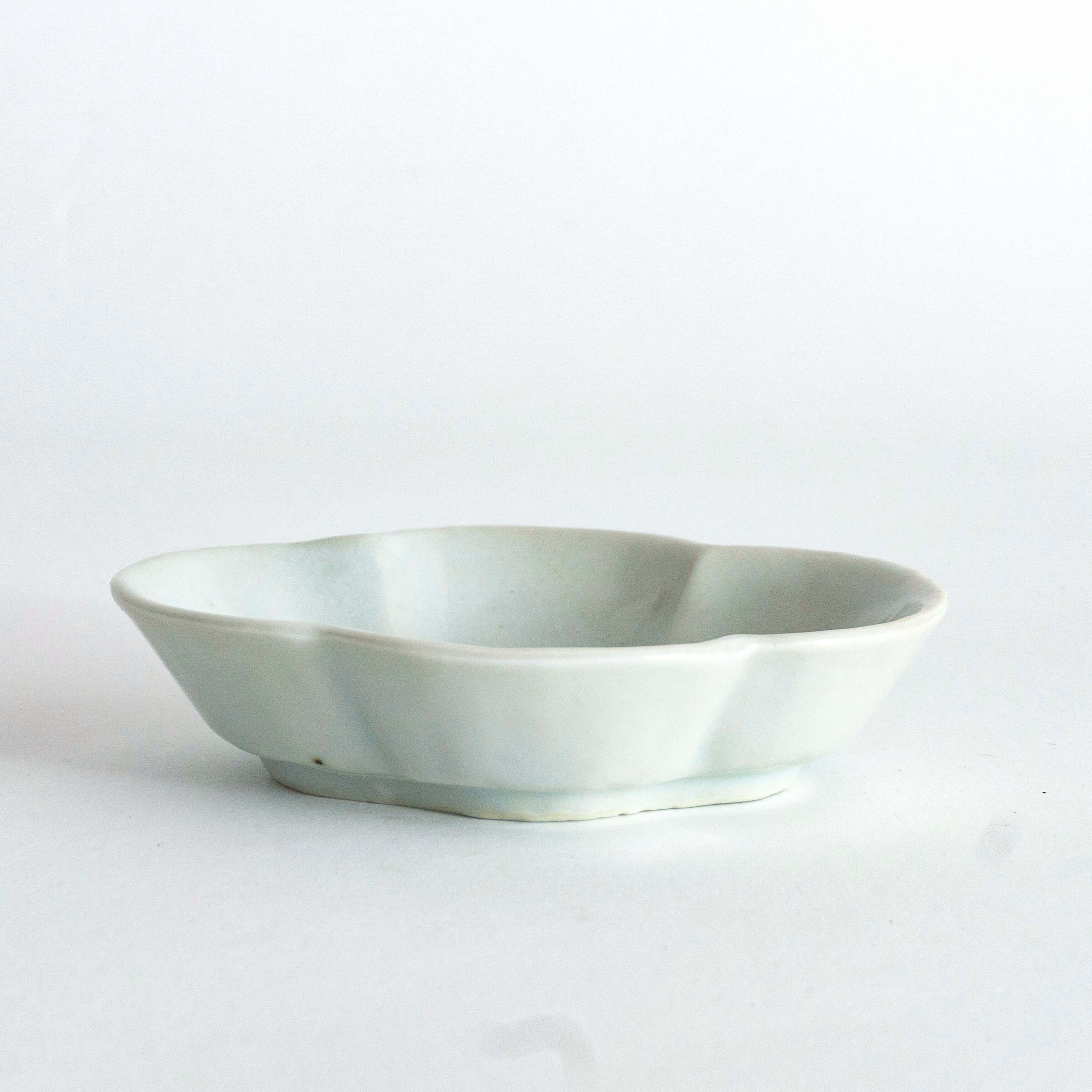 Yazaemon Kiln - Small Mamebachi Bowl, Old White Porcelain