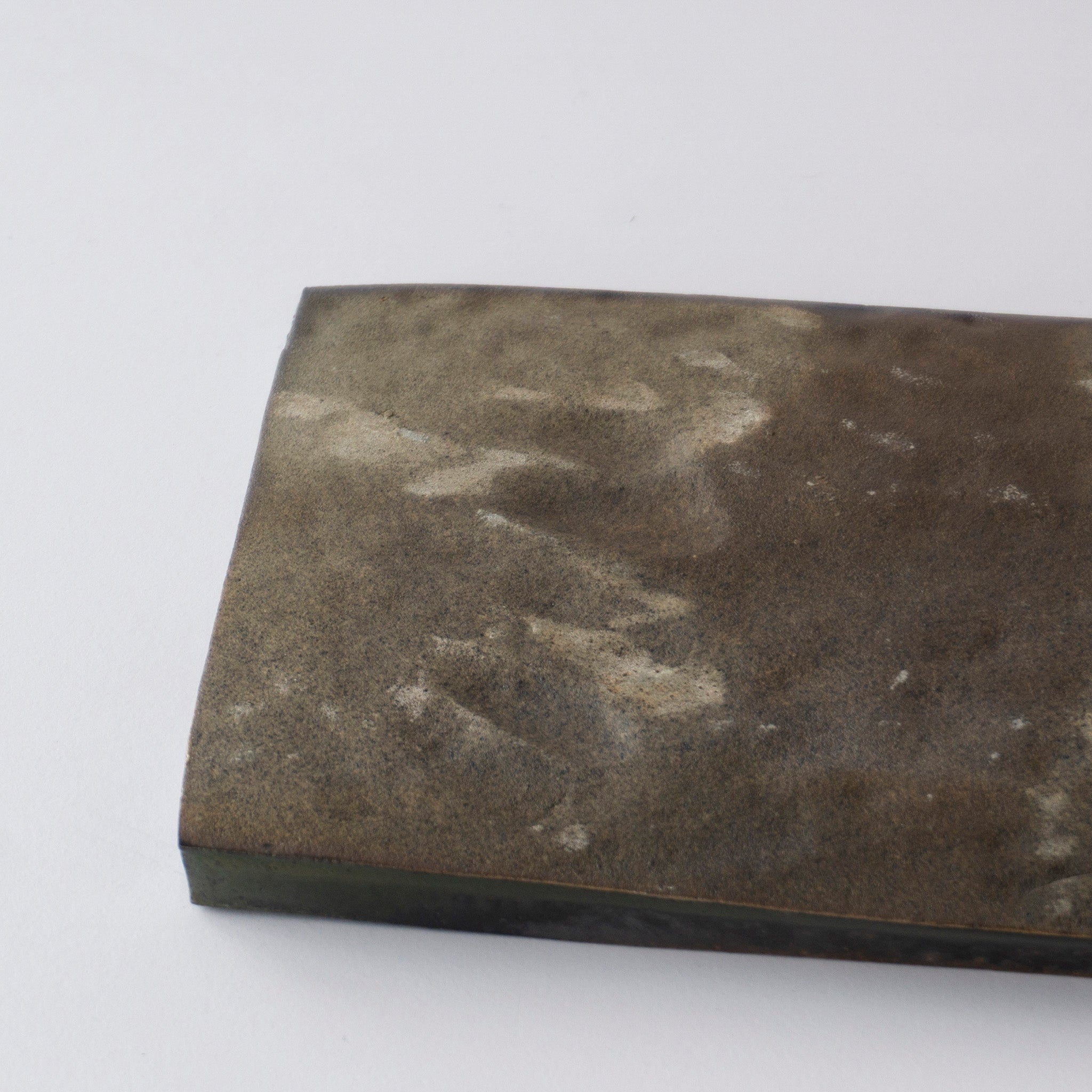 Yukiko Kiln Rectangle Flat Plate Black Karatsu