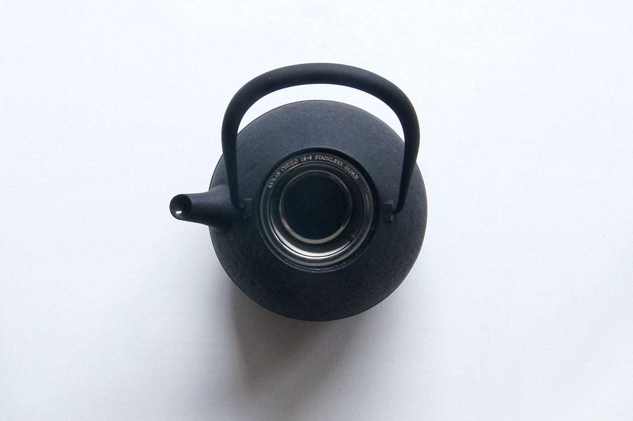 Kukan Chuzo / Egg Cast Iron Teapot M Black