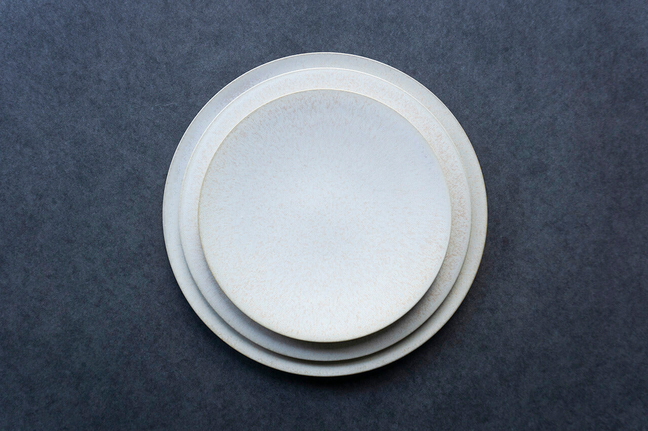 安藤由香 ７寸皿 フラットリム なし WH